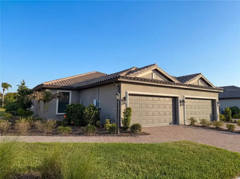 10064 Morning Mist Ln, FL