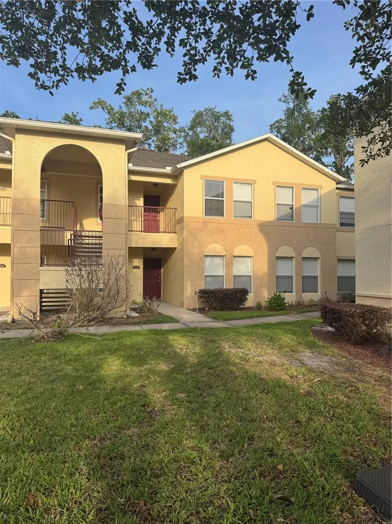 2880 Club Cortile Cir #B, FL