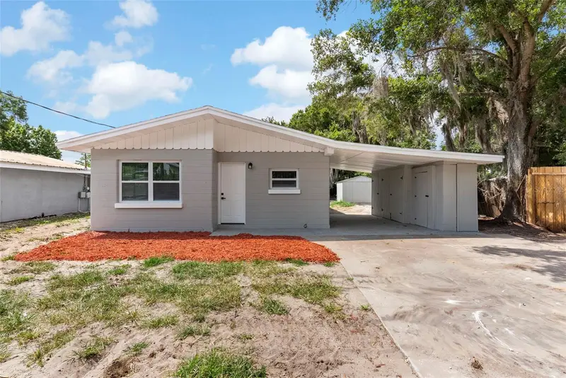 2826 Avenue Q Nw, FL