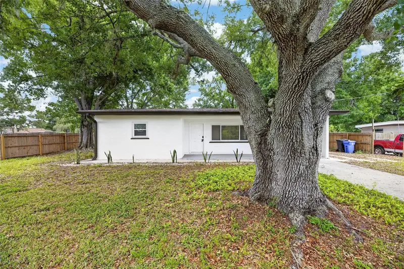 204 7th Ave Nw, FL