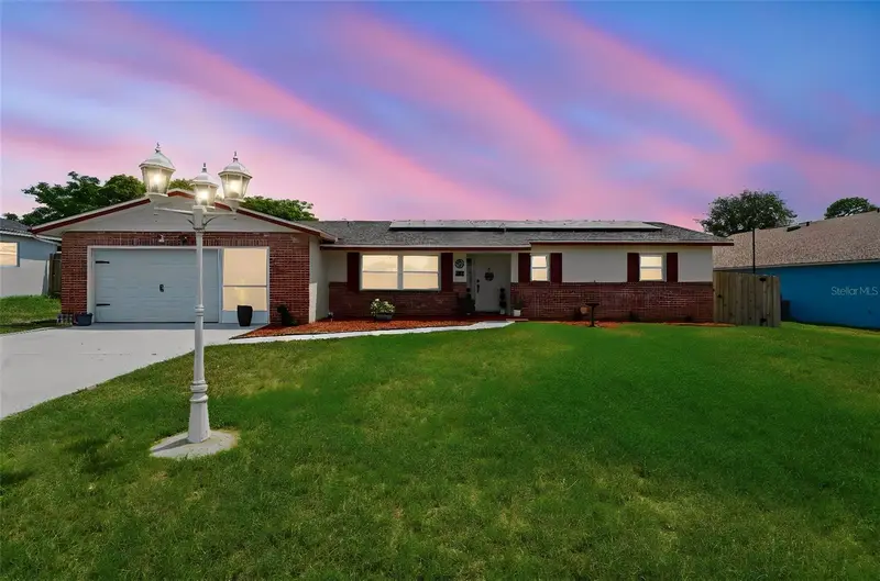 729 Fruitland Dr, FL