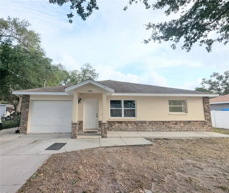 1808 36th Ave E, FL