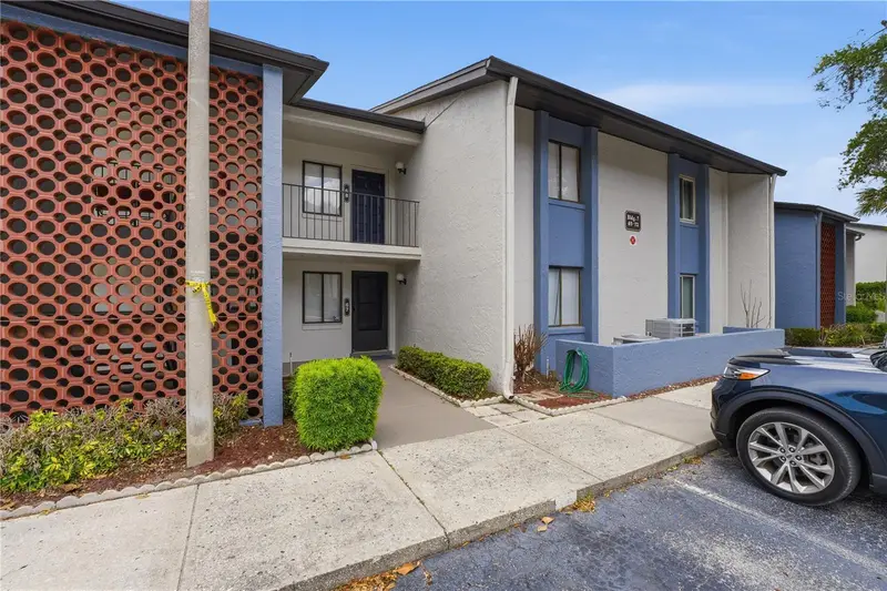 7 Escondido Cir #67, FL