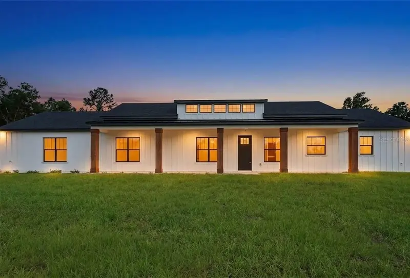 8730 Nw 17th Cir, FL