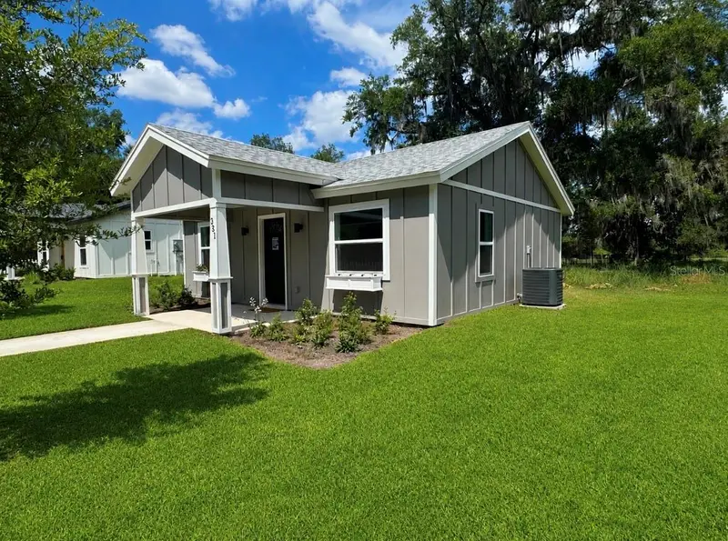351 N Main Ave, FL