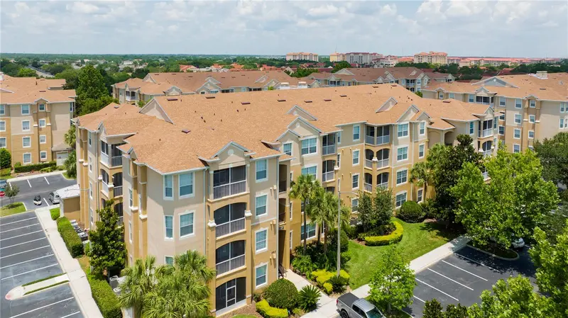 2813 Almaton Loop #301, FL