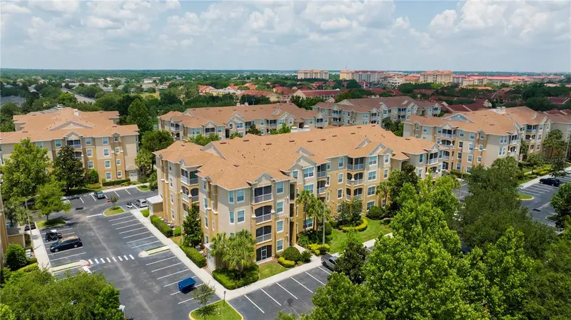 2813 Almaton Loop #301, FL