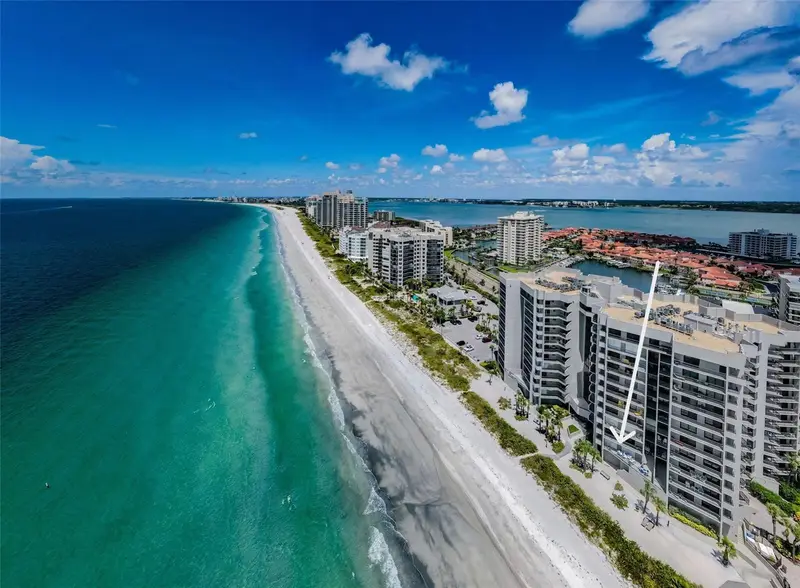 1660 Gulf Blvd #202, FL