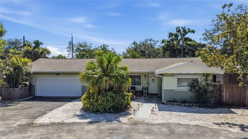 955 Indian Rocks Rd S, FL