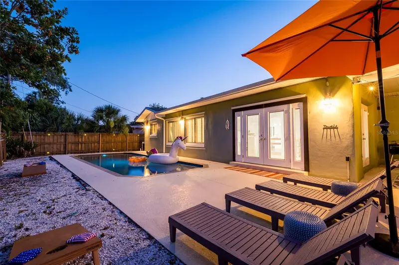 955 Indian Rocks Rd S, FL
