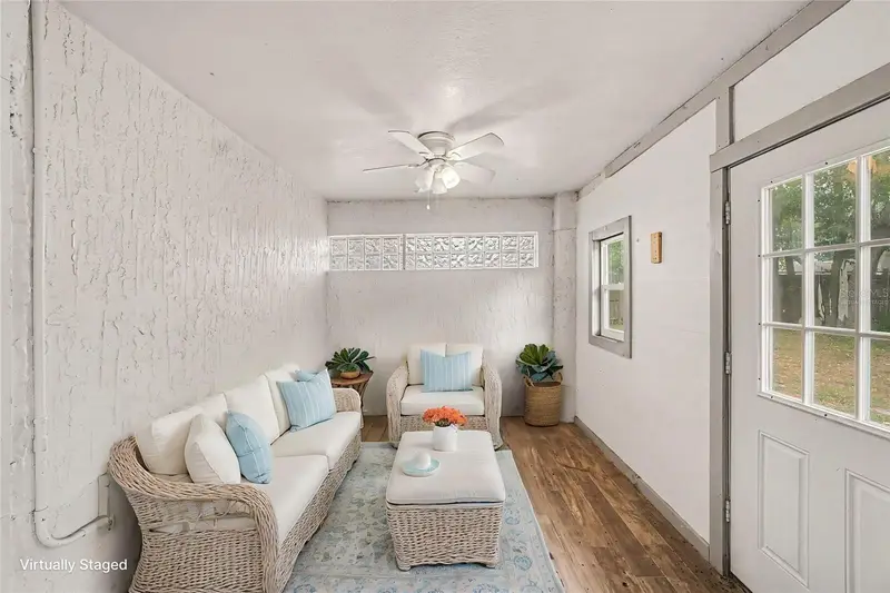 890 Deland Ave, FL