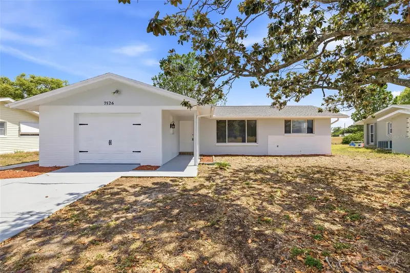 7526 Pineapple Ln, FL