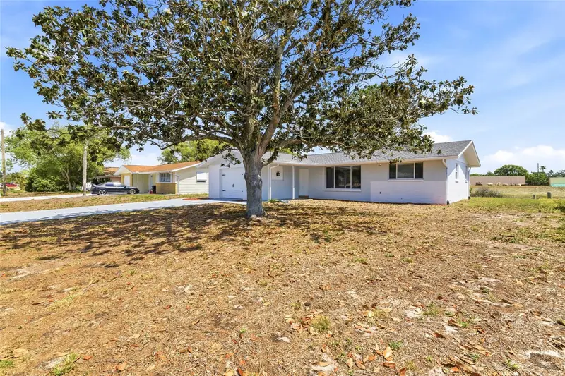 7526 Pineapple Ln, FL