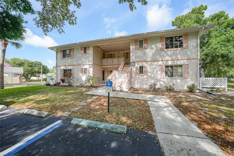 1051 Forrest Nelson Blvd #201, FL