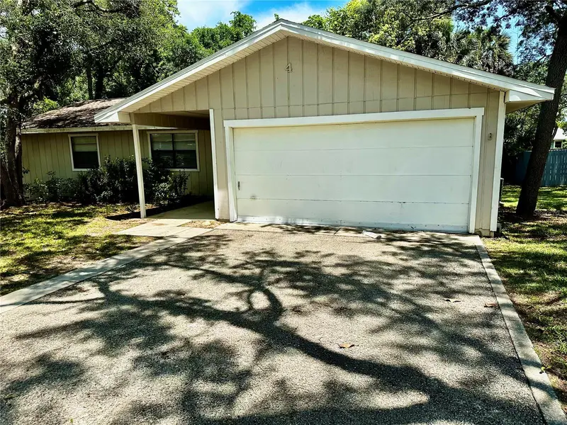 4 Black Jack Cir, FL