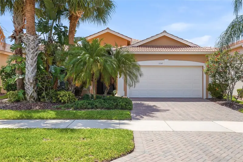 5042 Sandy Brook Cir, FL
