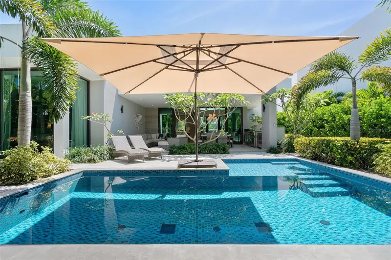 32 The Isles, PR