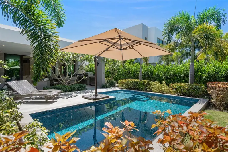 32 The Isles, PR