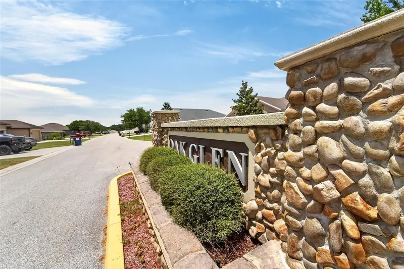 32138 Oak Glen Dr, FL