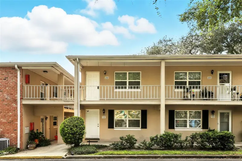2500 Lee Rd #232, FL