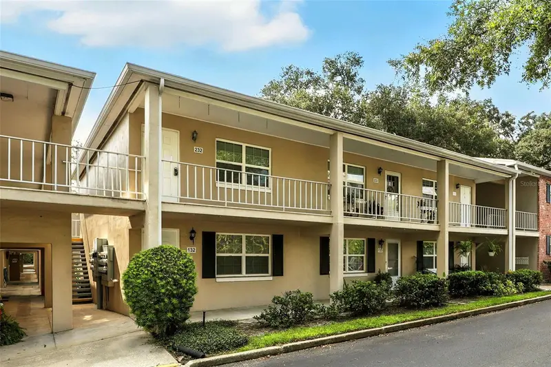 2500 Lee Rd #232, FL
