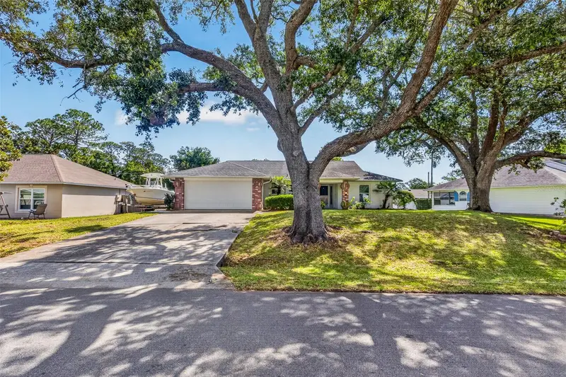 2225 Vista Palm Dr, FL