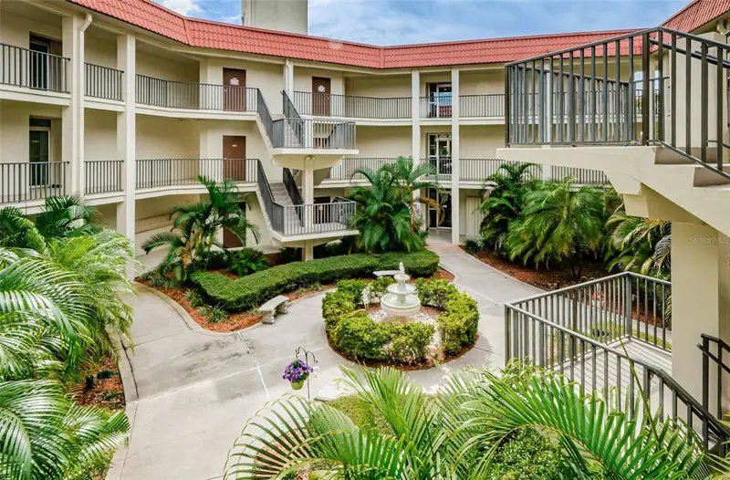 2700 Bayshore Blvd #2205, FL