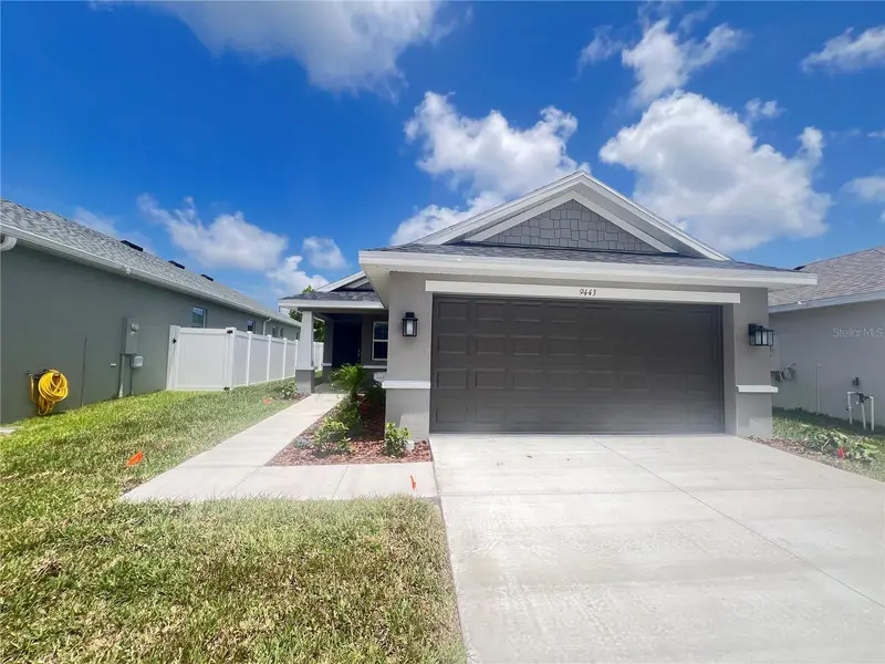9443 Highland Hills Dr St, FL