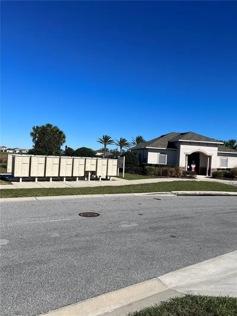 604 Sarner Pass Way, FL
