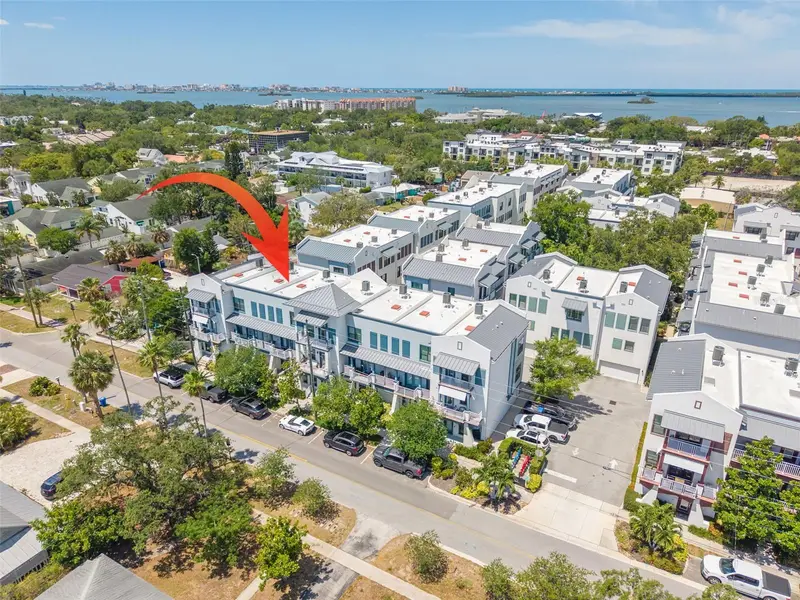946 Highland Ave #8, FL