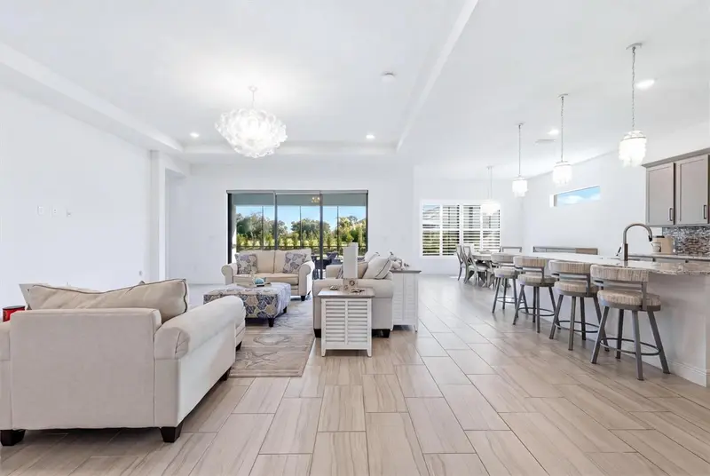 4950 Kiva Cir, FL