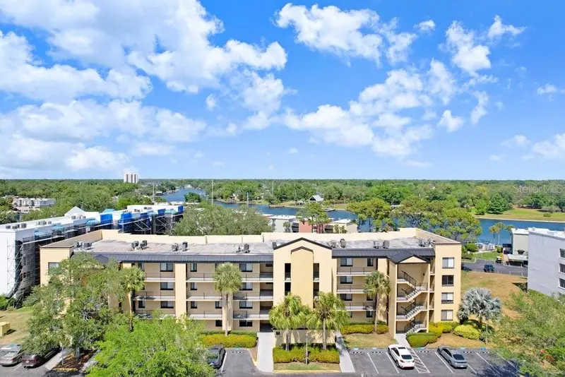 2424 W Tampa Bay Blvd #M205, FL
