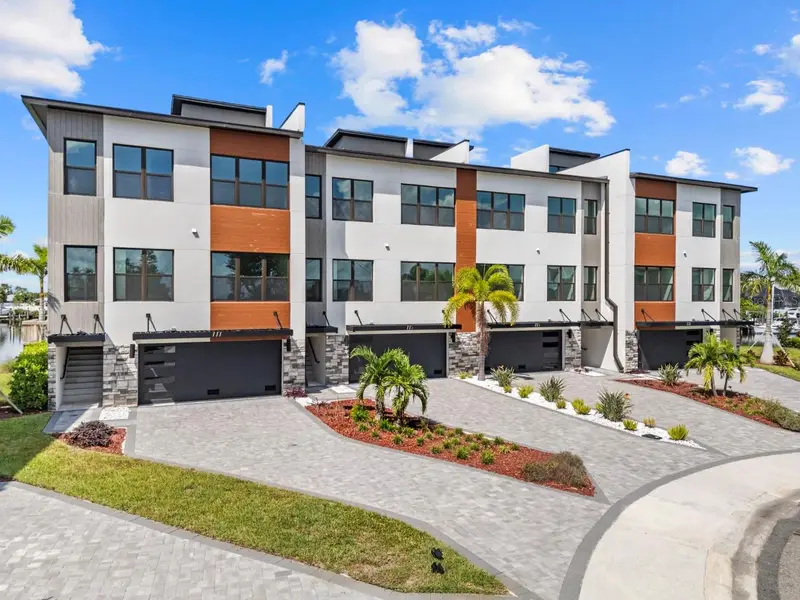 777 Gran Kaymen Way, FL