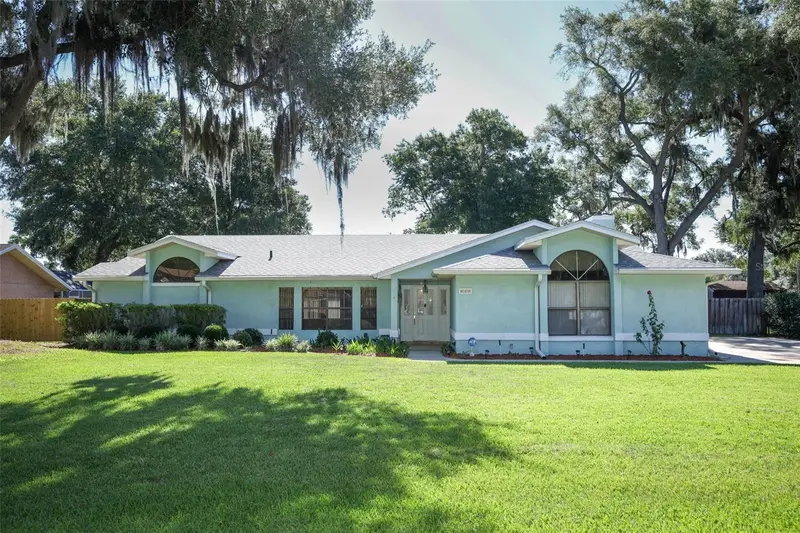 610 Yorktown Dr, FL