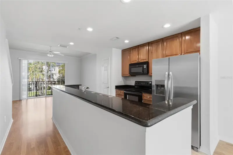 9875 Meadow Field Cir, FL