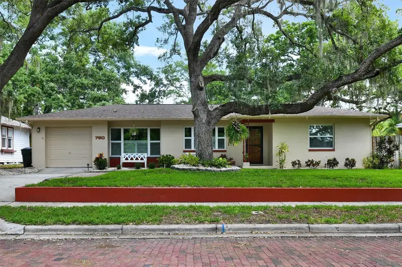 750 Wood St, FL