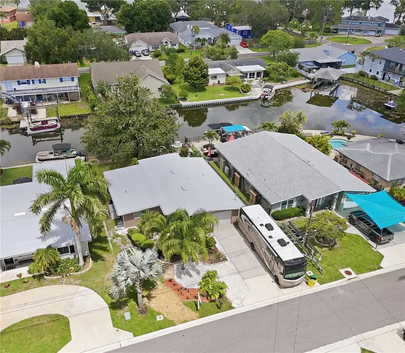 179 E Canal Dr, FL