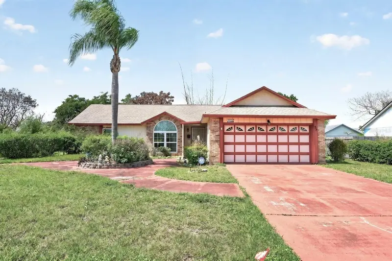 Buenaventura Lakes pending