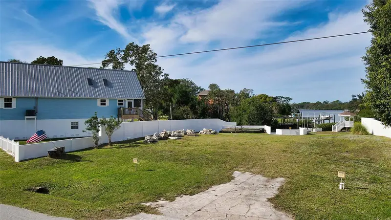 223 Ravenna St, FL