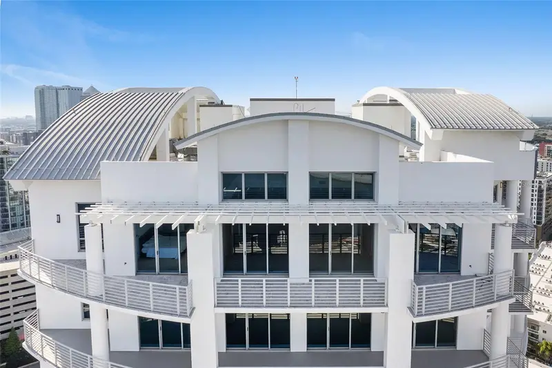 1209 E Cumberland Ave #2902, FL