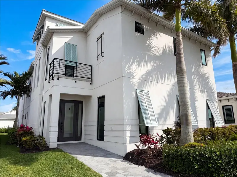 5911 Redbay Boulevard, FL