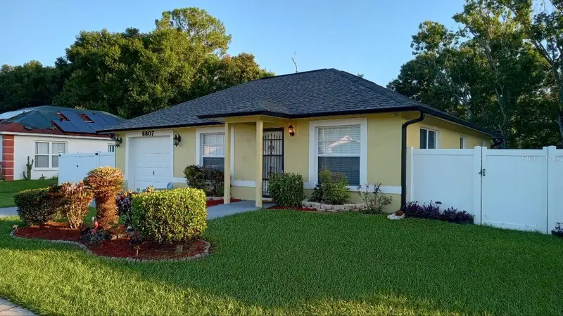 6807 Kingston Dr, FL