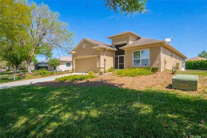 2163 N Brentwood Cir, FL