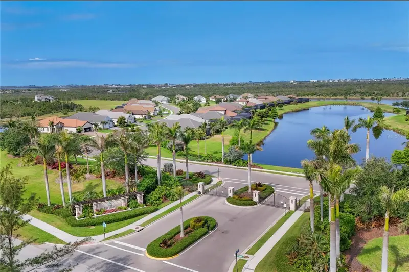 519 Wildlife Gln, FL
