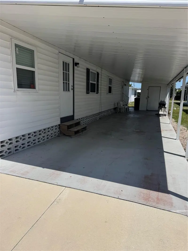 105 Del Rio Dr, FL