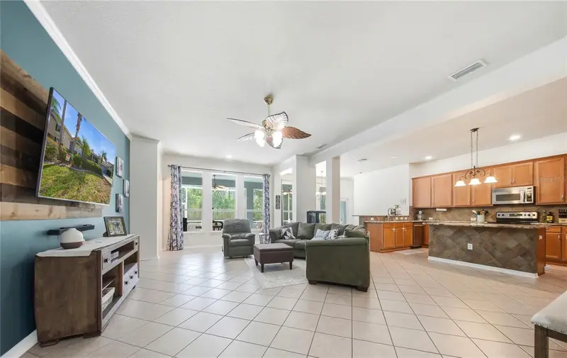 7544 Whispering Wind Dr, FL