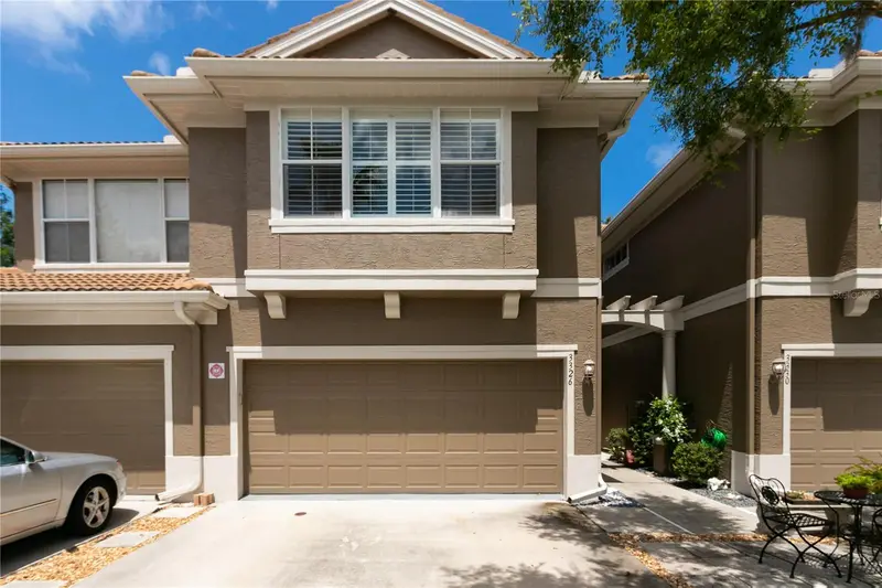 3326 Covered Bridge Dr W, FL