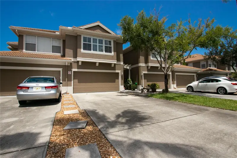 3326 Covered Bridge Dr W, FL