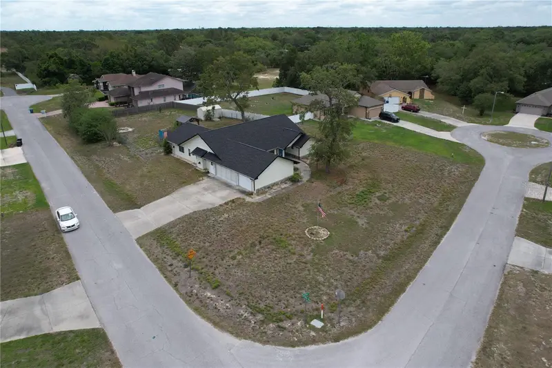 2360 Sutton Pl, FL