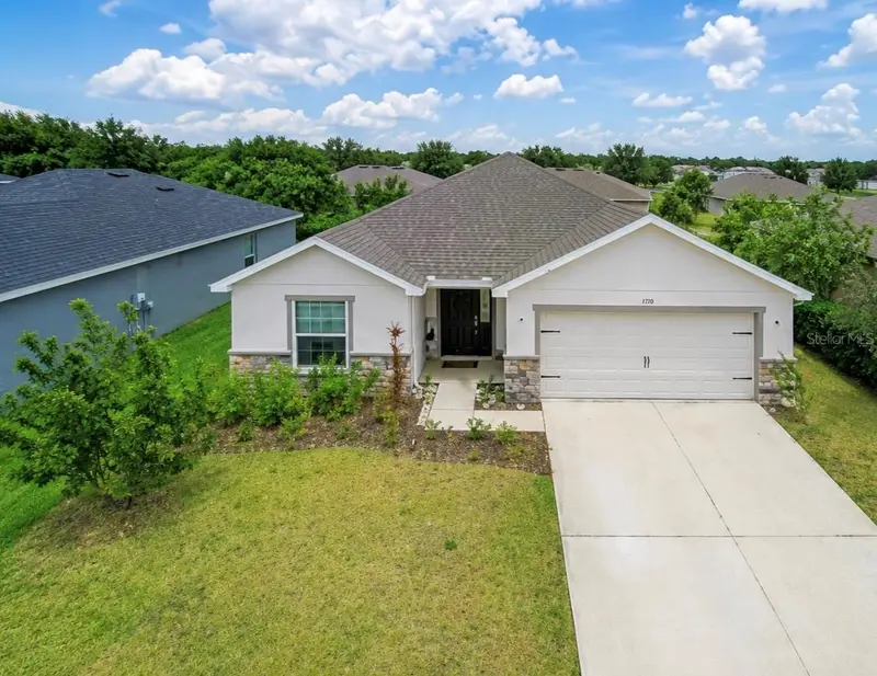 6704 162nd Pl E, FL